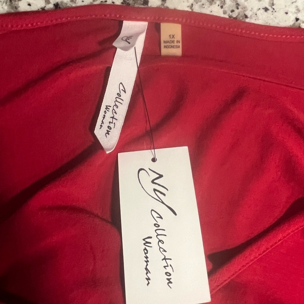NY Collections Red Top - Picture 3 of 8